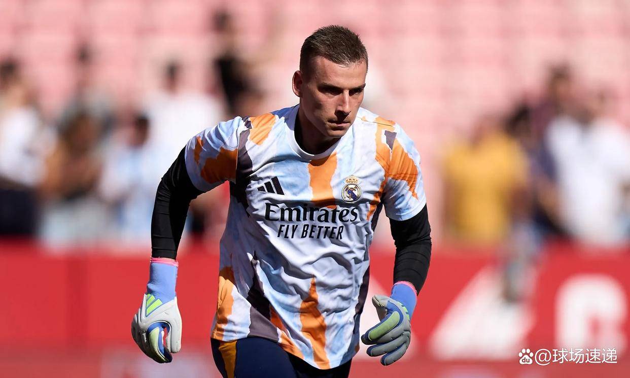 9体育-包含赛前皇家社会调整名单以备欧冠，复出首秀环节打磨，底气十足，更衣室氛围转暖的词条